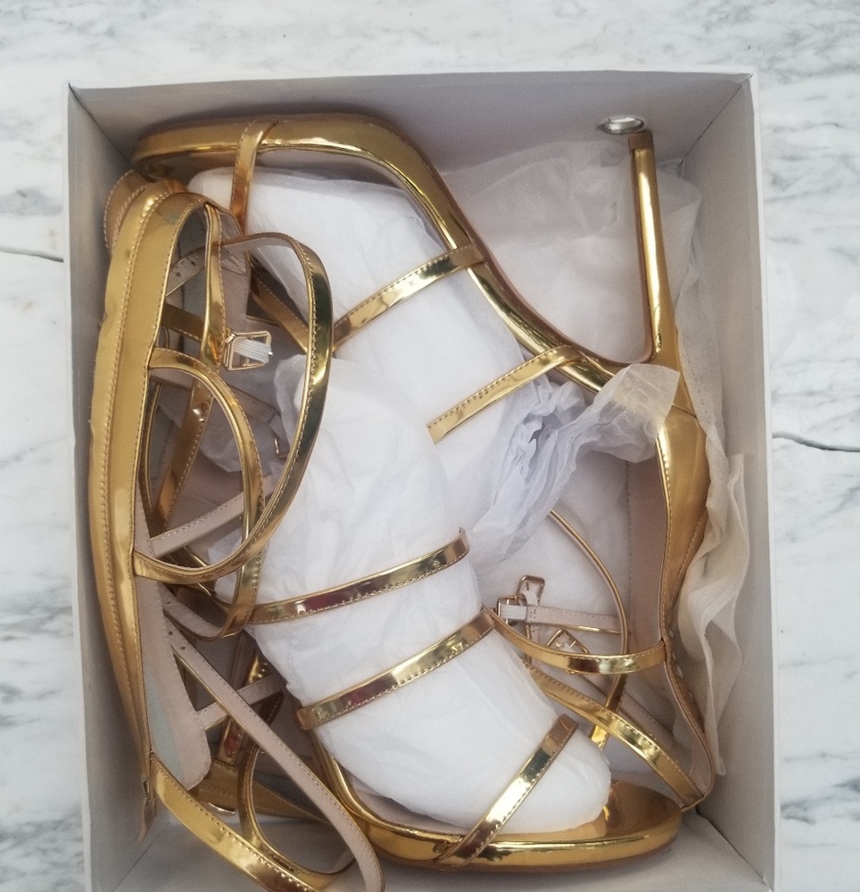 Sansa Gold Strap Sandals